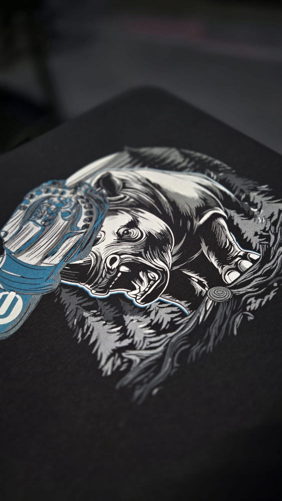 Detailed wolverine illustration screen print tee